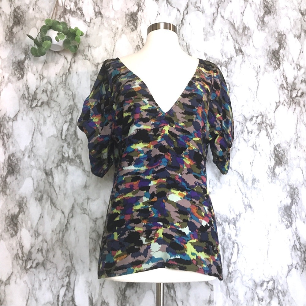 Coreylynncalter | V-neck Top